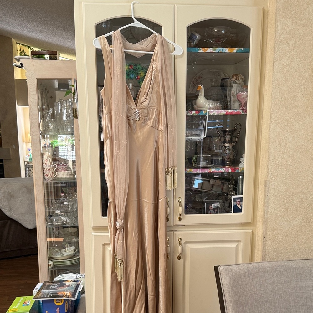 David's Bridal Elegant Gold Prom Dress